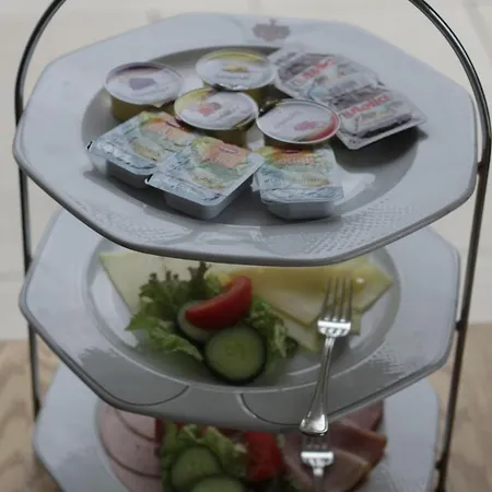 Hirsch Πανσιόν 3*